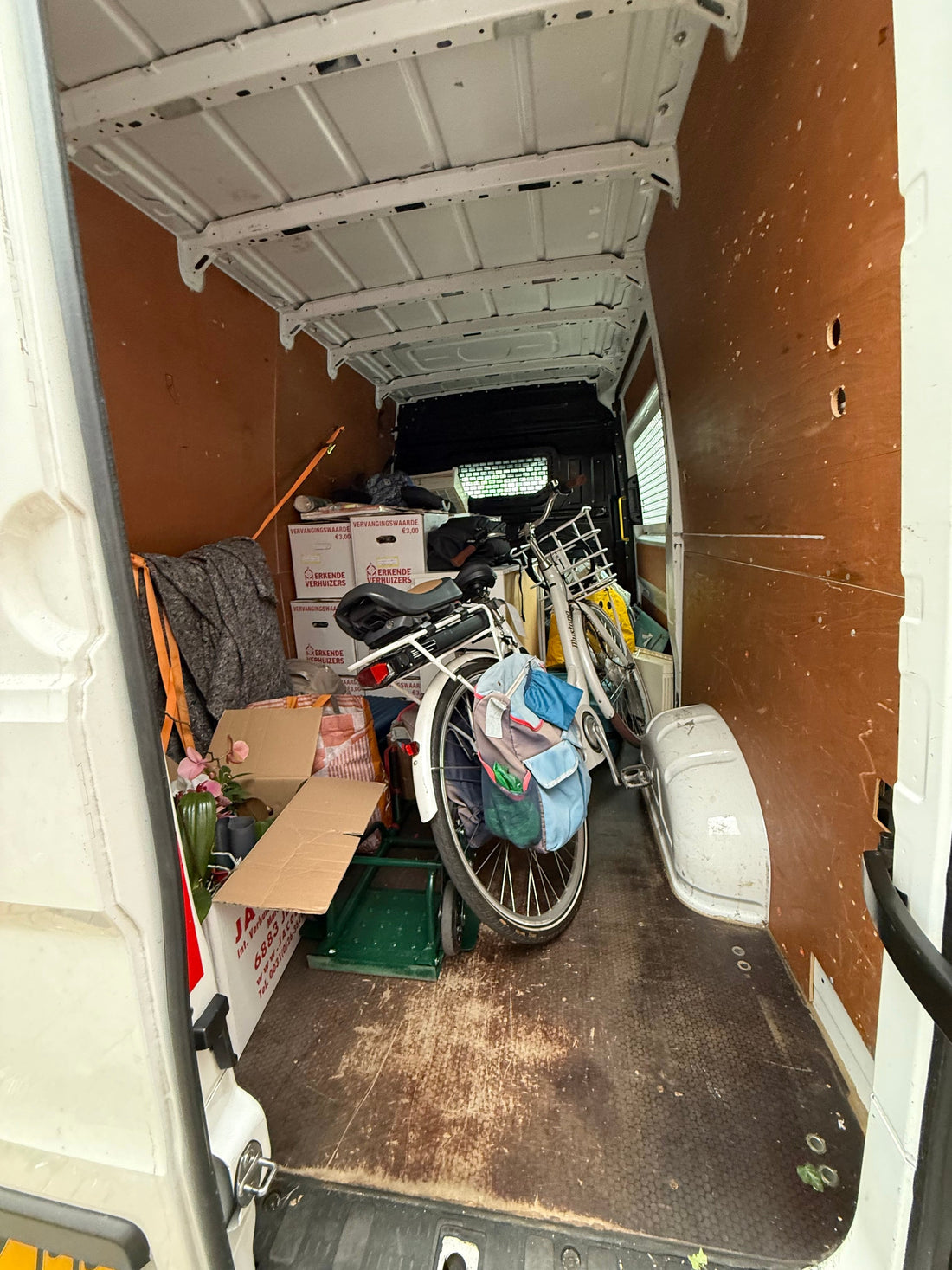 Moving from Amsterdam to Den Haag